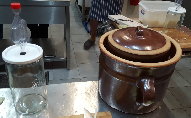 rooftopsmokehouse-xucrut